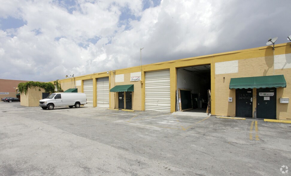 More Photos Of 7752-7776 NW 71st St, Miami Warehouse For Sale