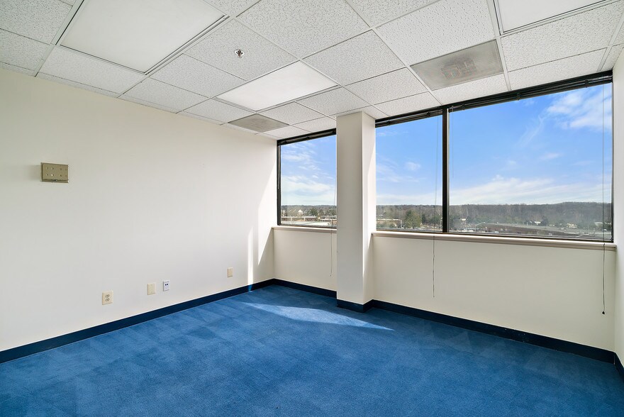 More Photos Of 4221 Walney Rd, Chantilly Office For Lease