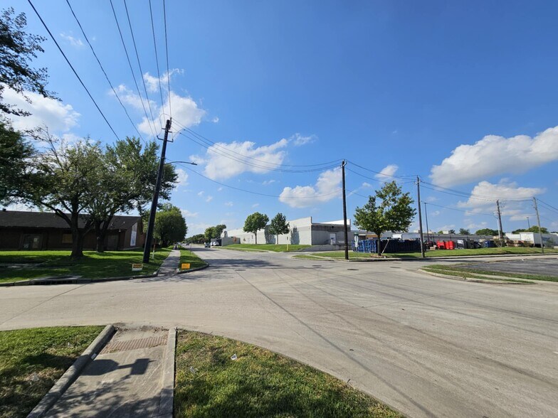 More Photos Of 1027 Main St, Pasadena Medical For Sale