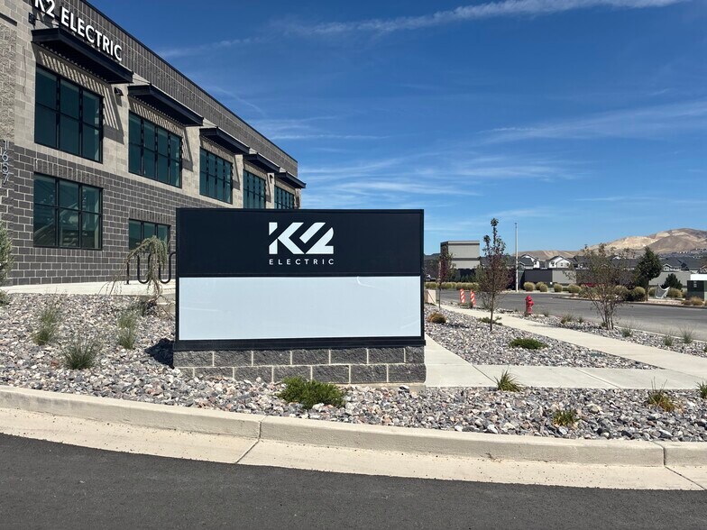 More Photos Of 1657 S. Boston St STE B, Lehi Industrial For Lease