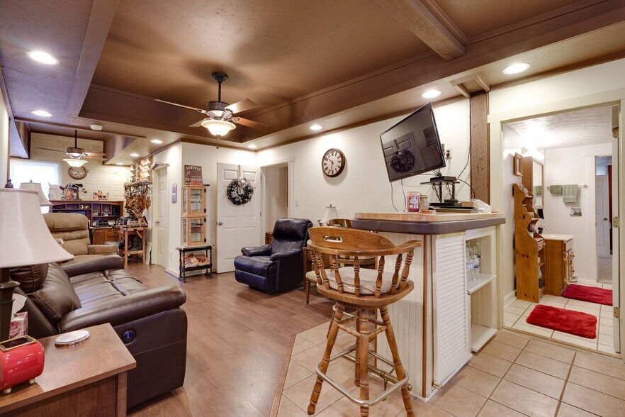 More Photos Of 46 Jefferson St, Brookville Storefront Retail Residential For Sale