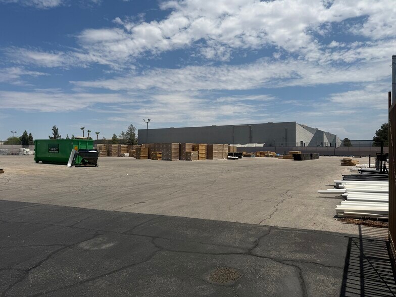 More Photos Of 6770 Bermuda Rd, Las Vegas Warehouse For Lease