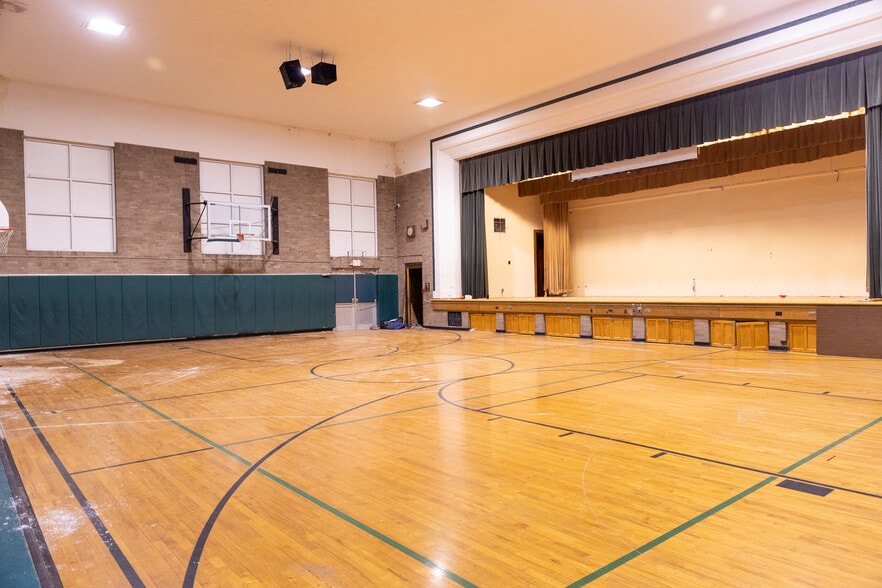 More Photos Of 3500 W National Rd, Springfield Schools For Sale