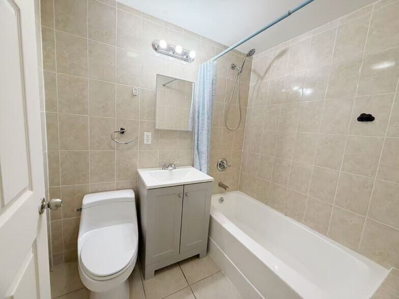More Photos Of 4134 Haight St, Flushing Multifamily For Sale