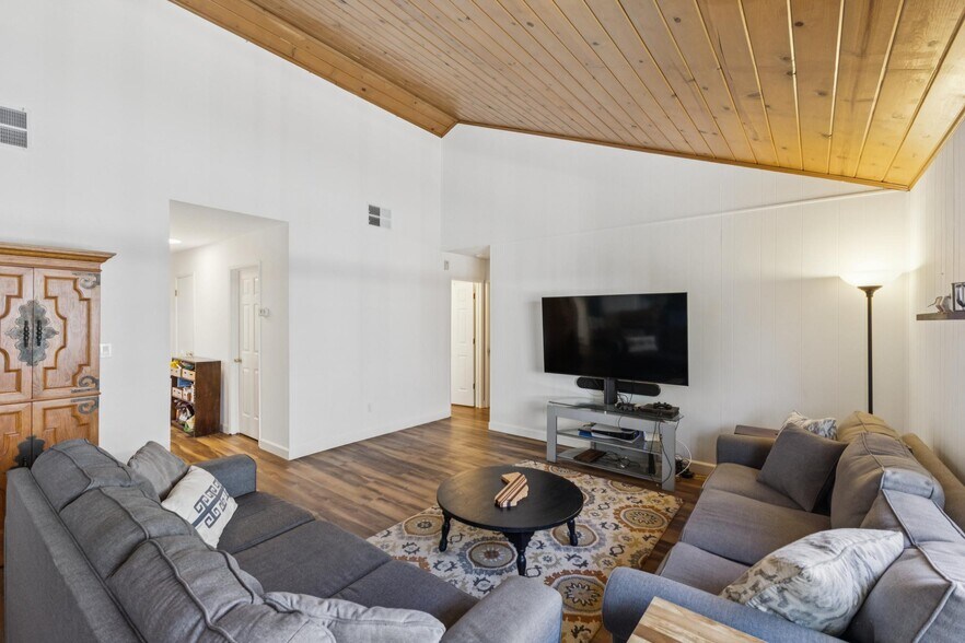 More Photos Of 3851 Vineyard Ave, Pleasanton Apartments For Sale