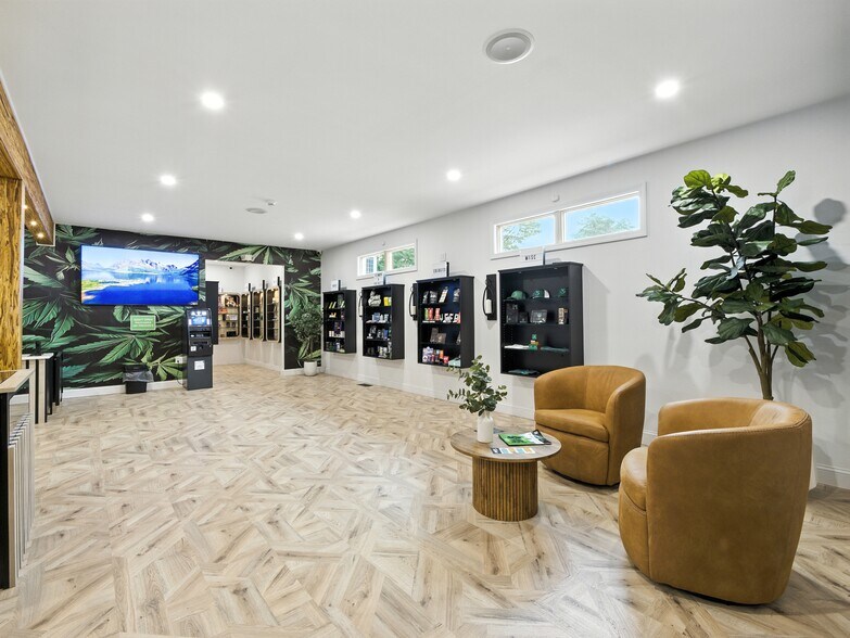 More Photos Of 831 Hamilton St, Somerset Freestanding For Sale