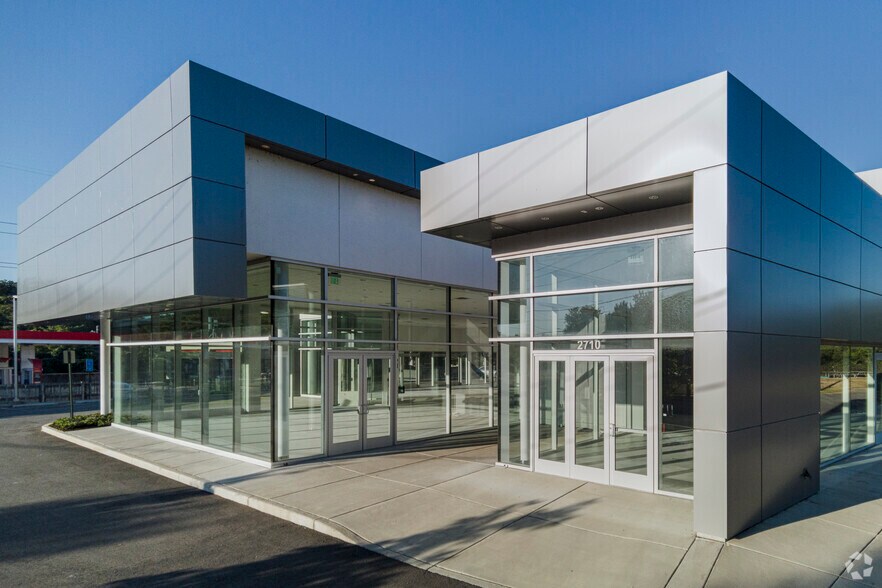 More Photos Of 2710 S Glebe Rd, Arlington Auto Dealership For Sale