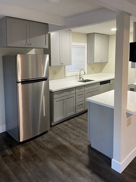 More Photos Of 673 James Ave, South Lake Tahoe Apartments For Sale