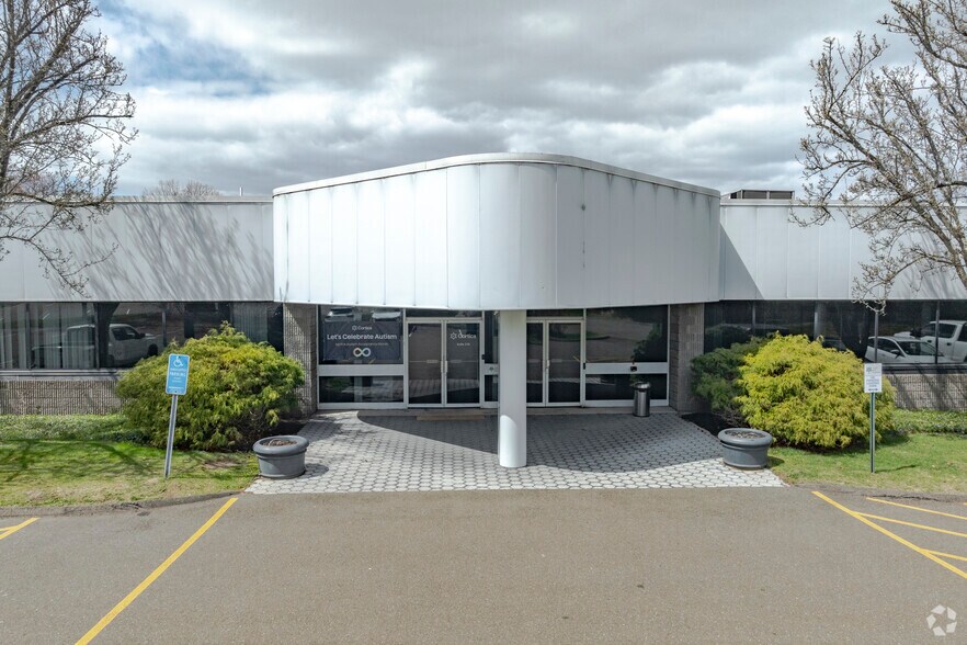 More Photos Of 126 Monroe Tpke, Trumbull Office For Lease