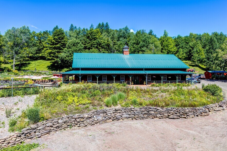 More Photos Of 304 Sutherland Rd, East Meredith Lodge Meeting Hall For Sale