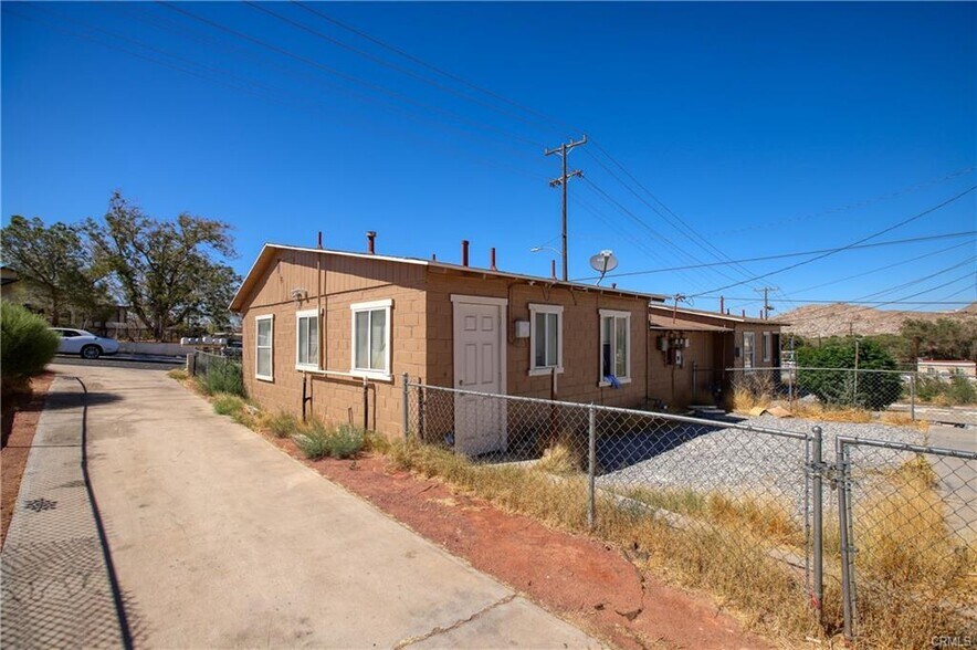 More Photos Of 15563-15575 5th St, Victorville Apartments For Sale