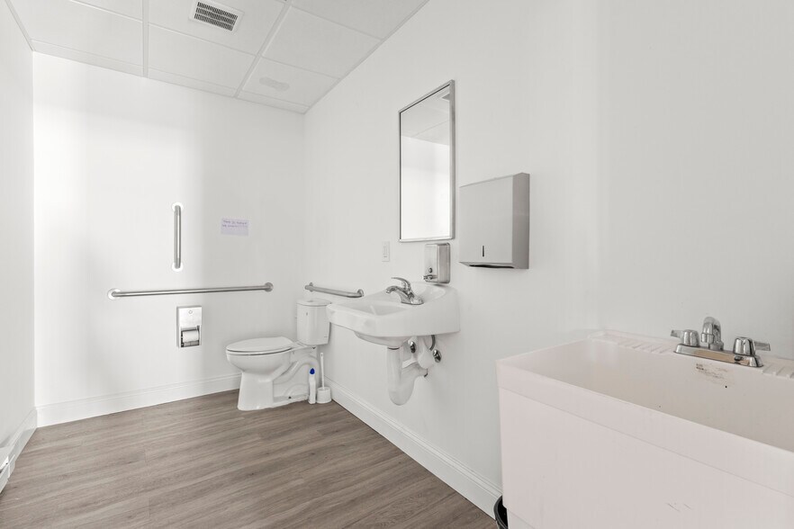 More Photos Of 1016 Park Ave, Cranston Loft Creative Space For Sale