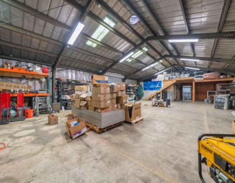 More Photos Of 895 Market st, Redding Industrial For Lease