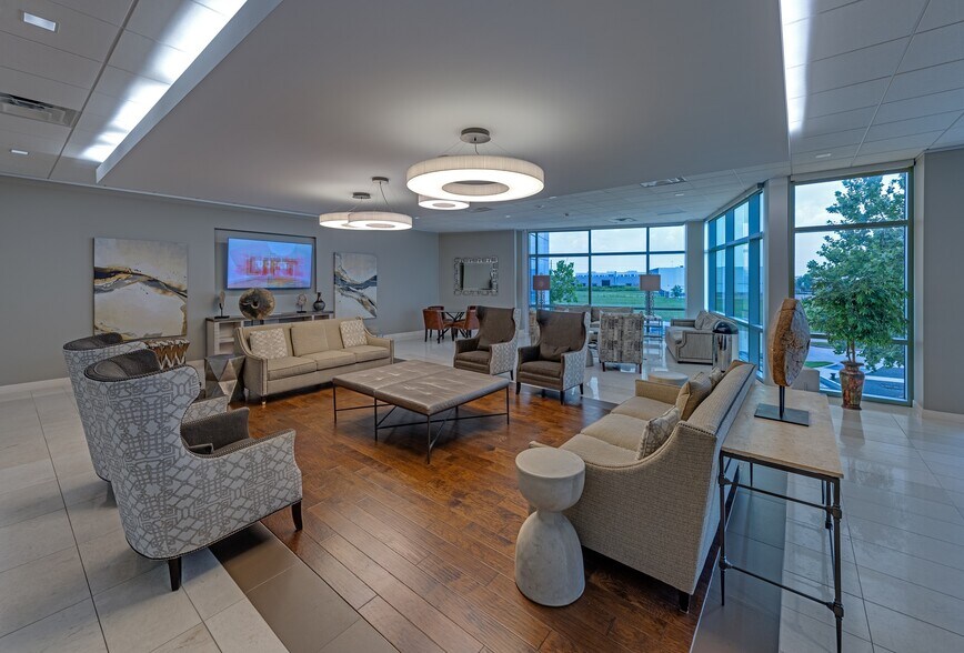 More Photos Of 10720 W Sam Houston Pky N, Houston Office For Lease