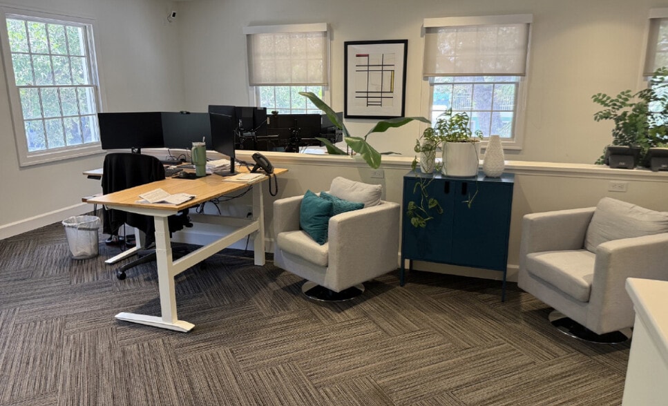 More Photos Of 515 SW California Ave, Stuart Office For Sale