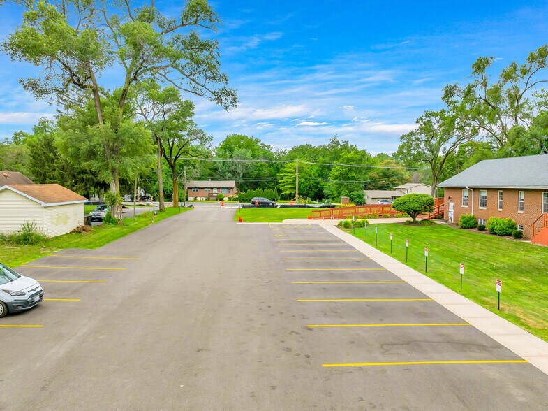 More Photos Of 1352 N Cedar Rd, New Lenox Religious Facility For Sale