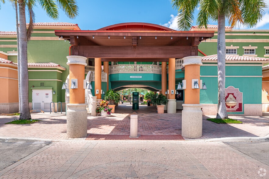 More Photos Of 1675 Market St, Weston Unknown For Lease