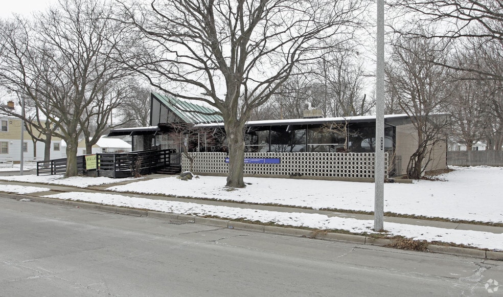 More Photos Of 6830 W Villard Ave, Milwaukee Office For Sale