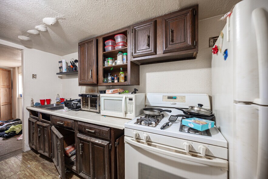 More Photos Of 5900 Cassedy Ln, Las Vegas Apartments For Sale
