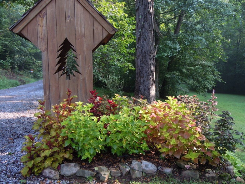 More Photos Of 867 Welcome Valley Rd, Benton Hotel For Sale