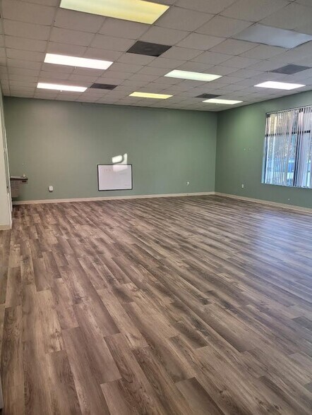 More Photos Of 7000 Pine Forest Rd, Pensacola Unknown For Lease
