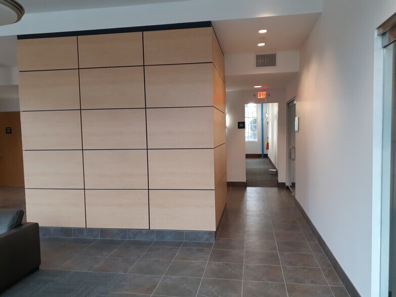 More Photos Of 39 Grant St, Framingham Office For Lease