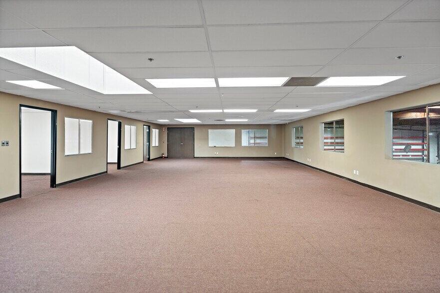 More Photos Of 1461 S Balboa Ave, Ontario Warehouse For Lease