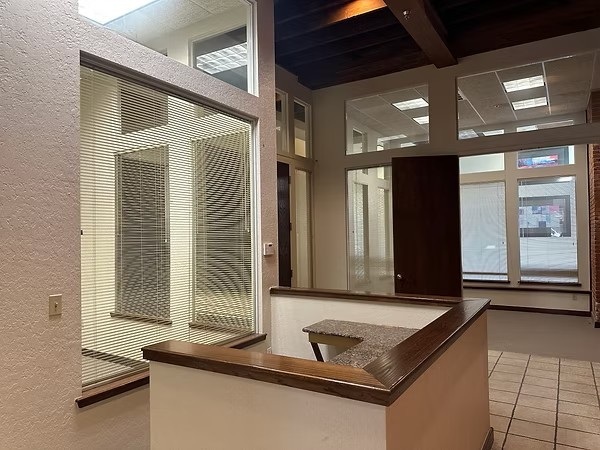 More Photos Of 500 N Walker Ave, Oklahoma City Office For Lease