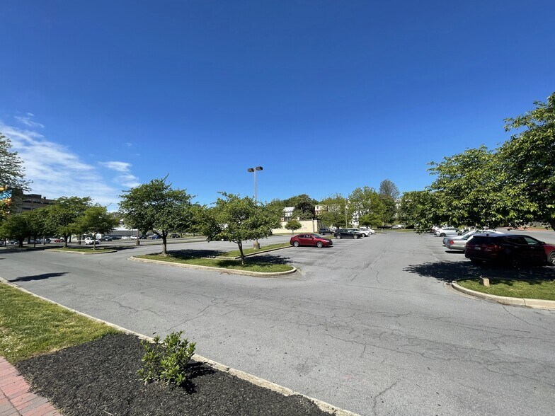 More Photos Of 100 Summit Ave, Hagerstown Office For Sale