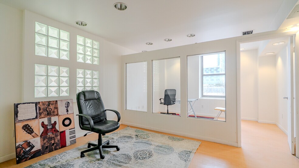 More Photos Of 168 SE 1st St, Miami Loft Creative Space For Sale