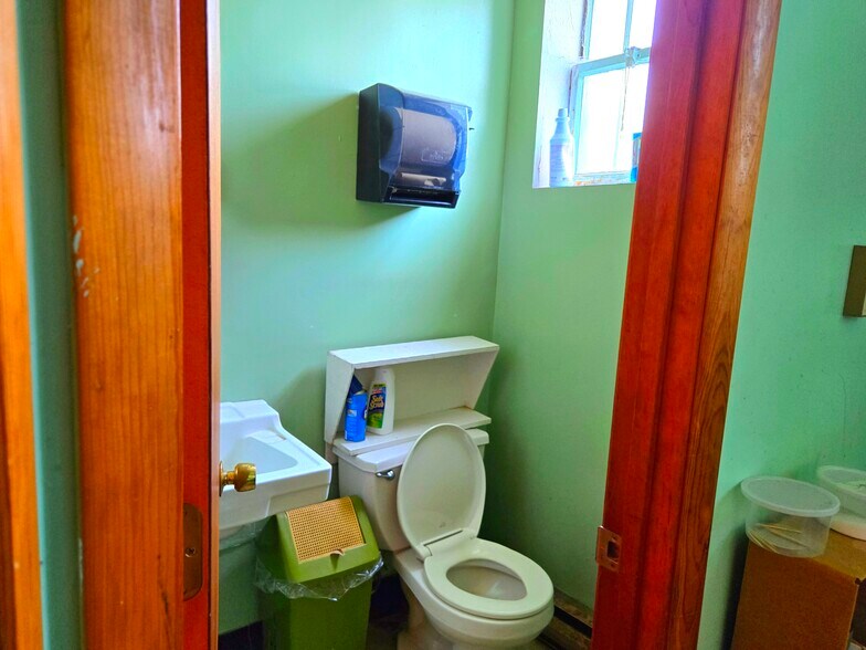 More Photos Of 24 W Main St, Mohawk Convenience Store For Sale