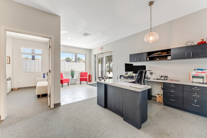 More Photos Of 195 Coquina Ct, Ormond Beach Office For Lease