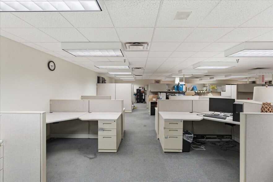 More Photos Of 1609 W 1st North St, Morristown Loft Creative Space For Sale