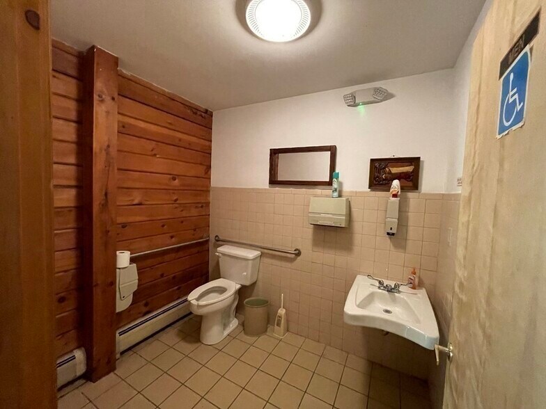 More Photos Of 1076 Roaring Brook, Conway Trailer Camper Park For Sale