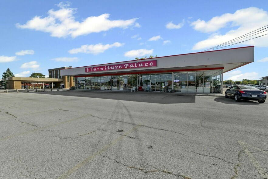 More Photos Of 1436 Reynolds Rd, Maumee Freestanding For Lease