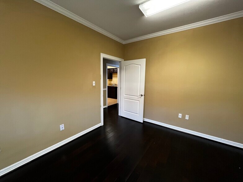 More Photos Of 4502 Riverstone Blvd, Missouri City Medical For Lease