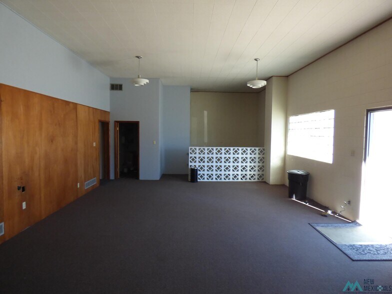 More Photos Of 311 Garfield Ave, Springer Freestanding For Sale