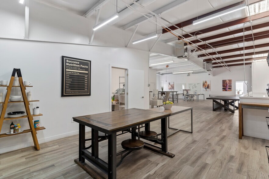 More Photos Of 3041 Pennsylvania Ave, Ogden Showroom For Sale