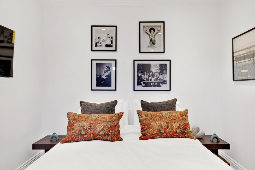 More Photos Of 5121 E Ocean Blvd, Long Beach Apartments For Sale