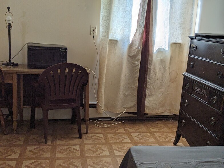 More Photos Of 1019 James St, Syracuse Apartments For Sale