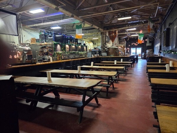 More Photos Of 6 Dexter Plz, Pearl River Warehouse For Lease