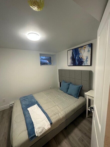 More Photos Of 66 Wellington St S, Hamilton Apartments For Sale