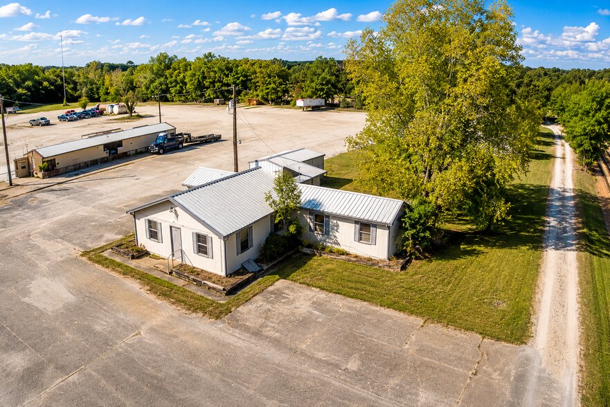 More Photos Of 8523 US 271S Hwy, Powderly Light Distribution For Sale