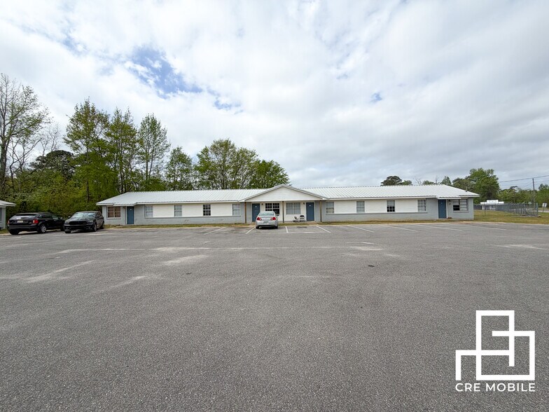 More Photos Of 156 Patterson St, Atmore Apartments For Sale