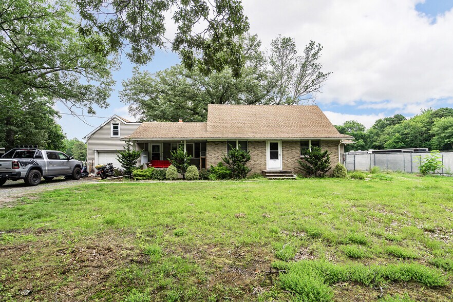 More Photos Of 1706 Englishtown Rd, Old Bridge Warehouse For Sale