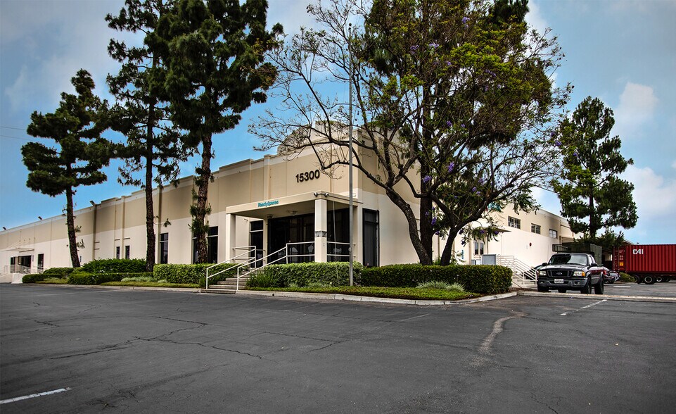 15300 Valley View Ave, La Mirada, CA 90638 Industrial For Lease