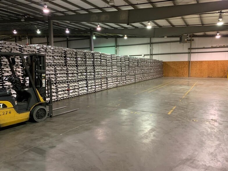 More Photos Of 601 Lee Ave, Chickamauga Manufacturing For Lease