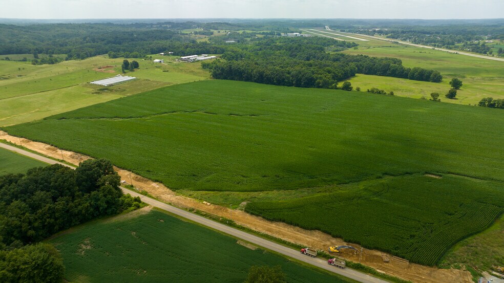 More Photos Of 901 Carpenter Rd, Albany Specialty For Sale