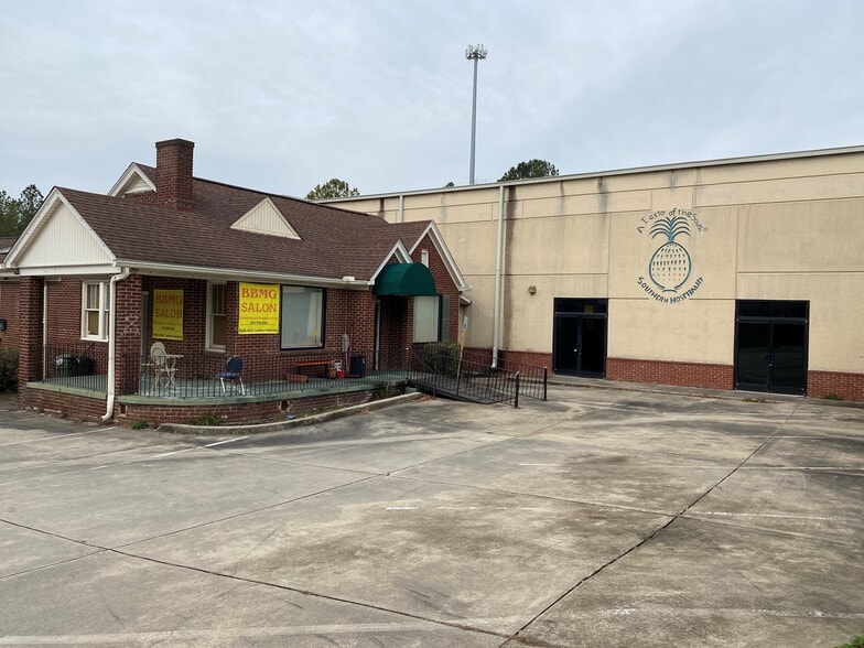 More Photos Of 3827 Broad River Rd, Columbia Unknown For Lease