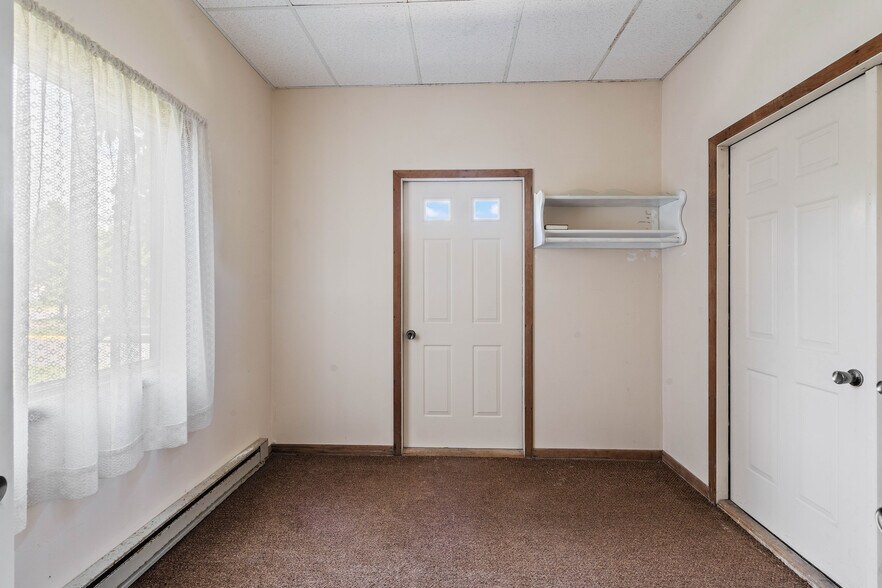 More Photos Of 1304 Hammond Ave, Superior Apartments For Sale